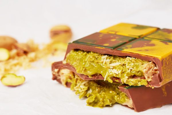 200 Bars of Can’t Get Knafeh of It FIX Chocolate Bar Flavor | Dubai FIX Chocolate Shop