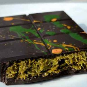 Order 100 bars of Dark Dubai Pistachio FIX Chocolate Bar, combining rich dark chocolate with crunchy pistachios for a premium treat.